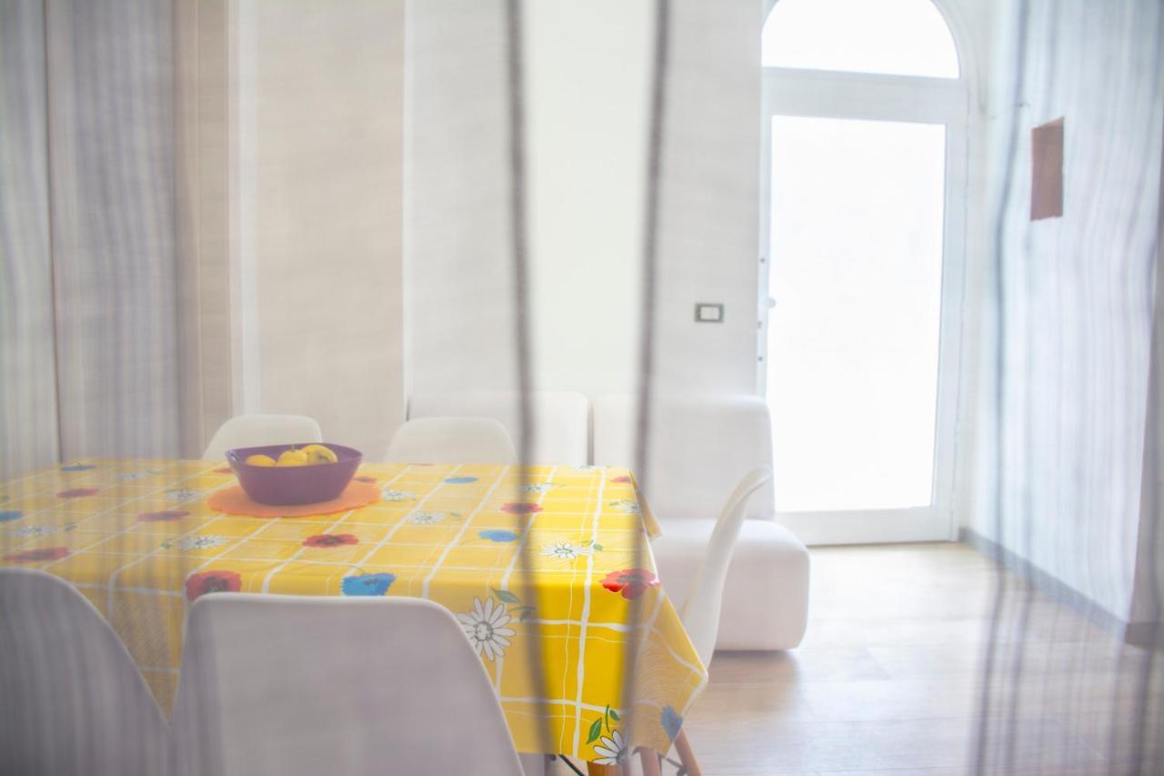 איספיקה La Casa Di Penelope B&B E Noleggio Bici Elettriche מראה חיצוני תמונה