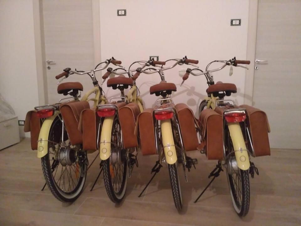 איספיקה La Casa Di Penelope B&B E Noleggio Bici Elettriche מראה חיצוני תמונה
